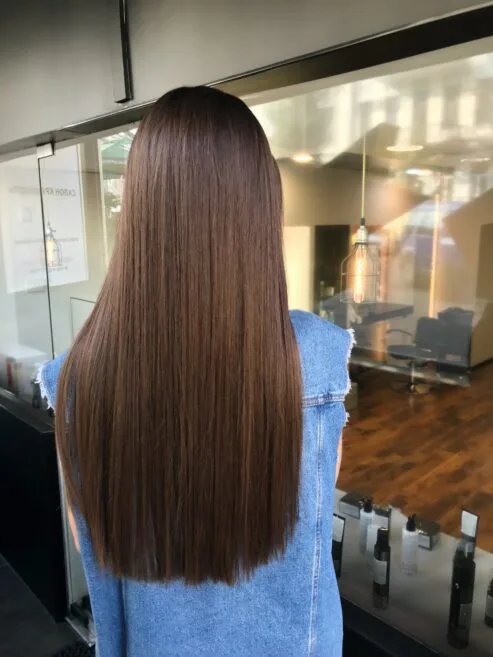 Spanish hair extensions with a soft and natural finish.
